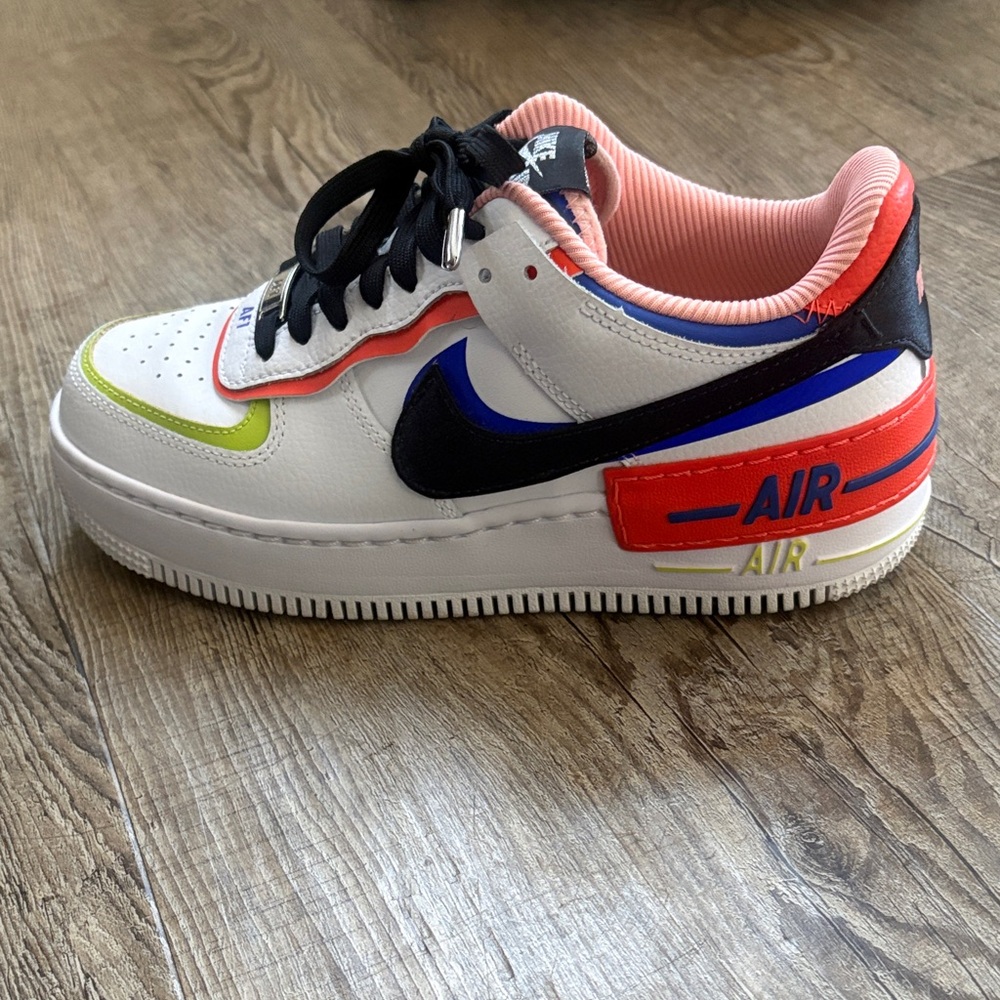 Nike Women’s Air Force 1 Shadow Sneaker 7w